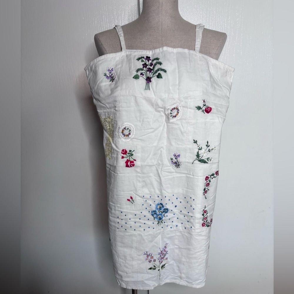 Twentysix Red Sugar White Patchwork Floral Embroidered Mini Dress Cotton